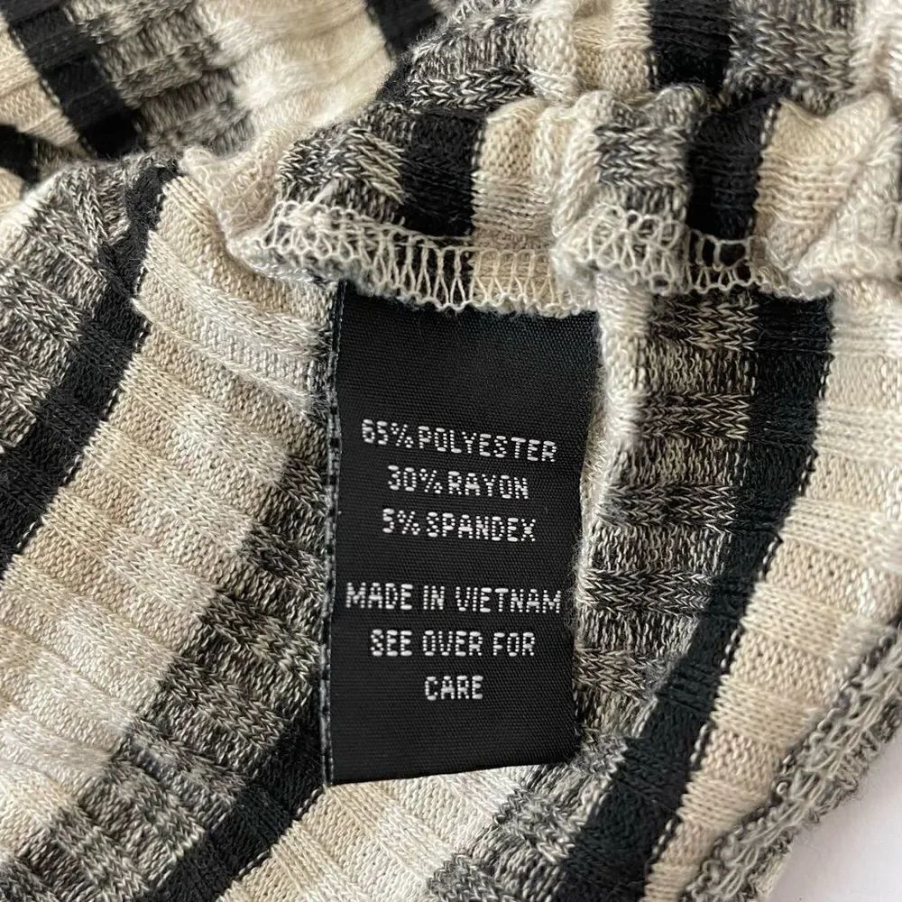 BCX| Large| Open back| Stretch| Soft| Striped - Picture 7 of 11